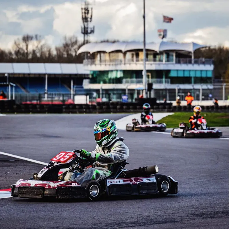 SILVERSTONE KART TRACK CLUB100 DOING WHAT I DO