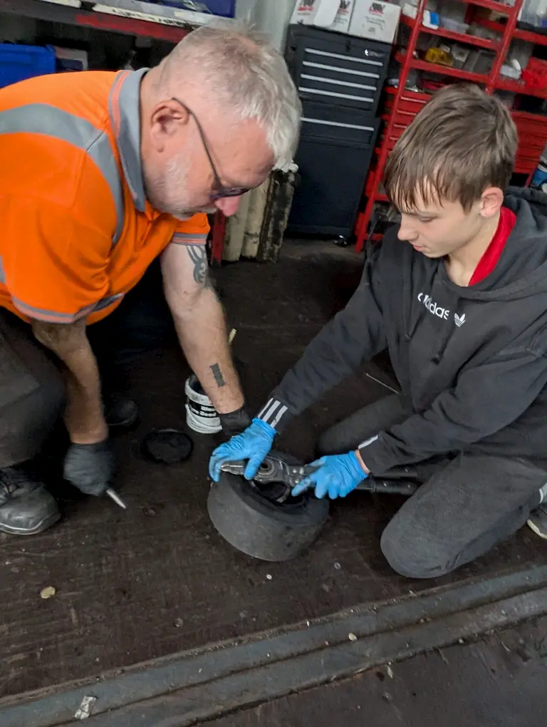 CHANGING TYRES